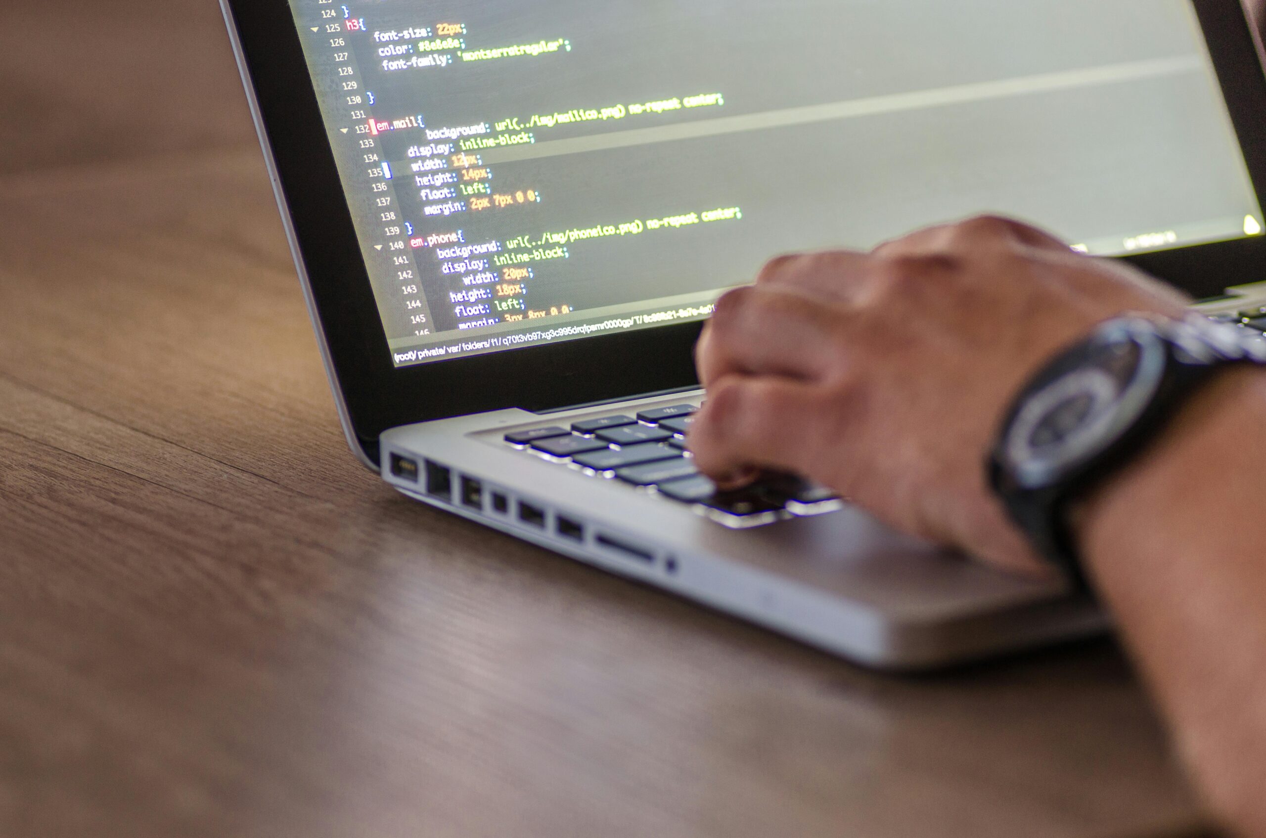 Read more about the article Software Programs and Services: Essential Tools for Every Modern Business